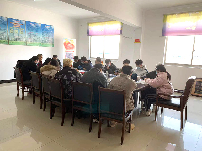 Teachers and students from Jiangsu University visited our company